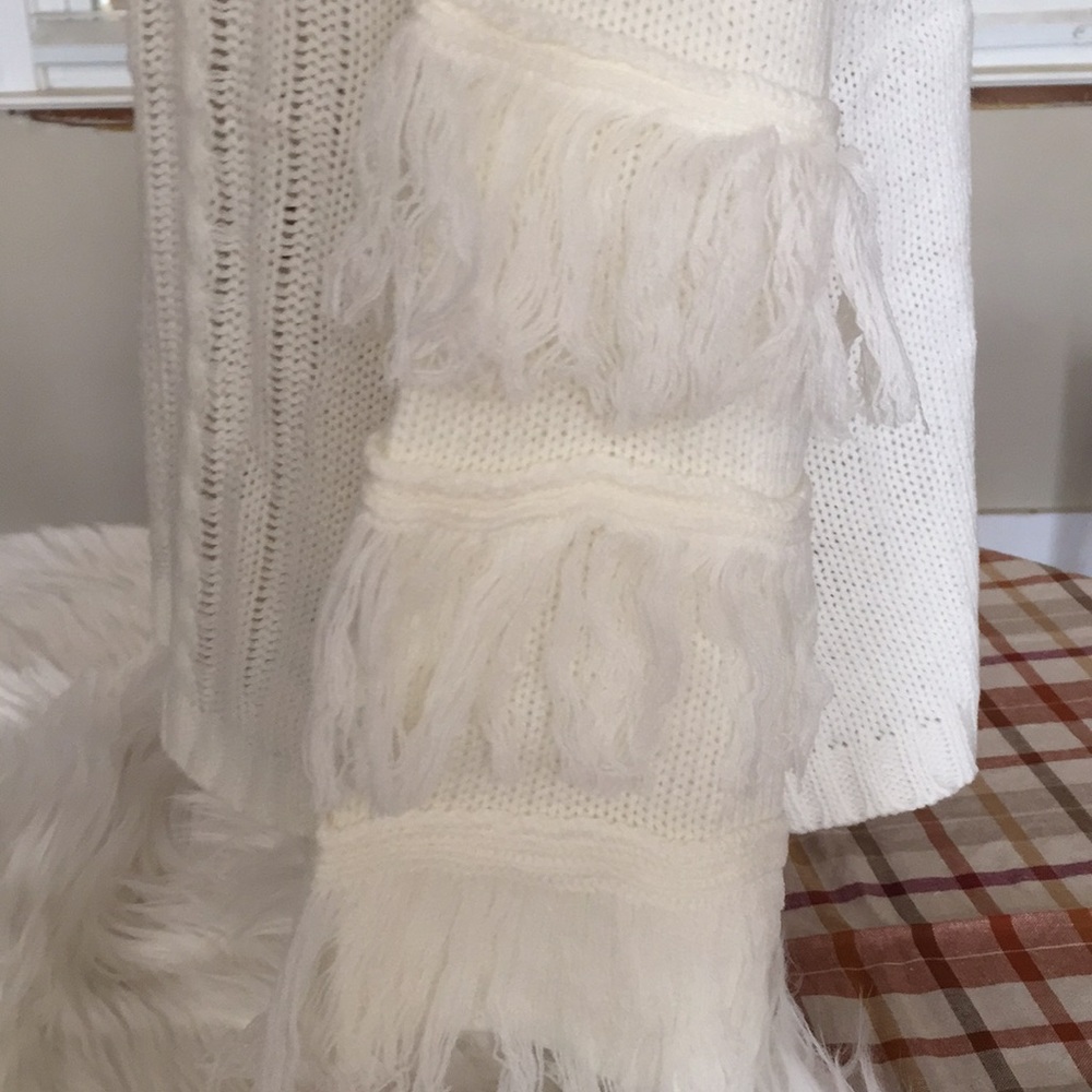 Cable Knit Sweater{Last One} - Picture 3 of 8